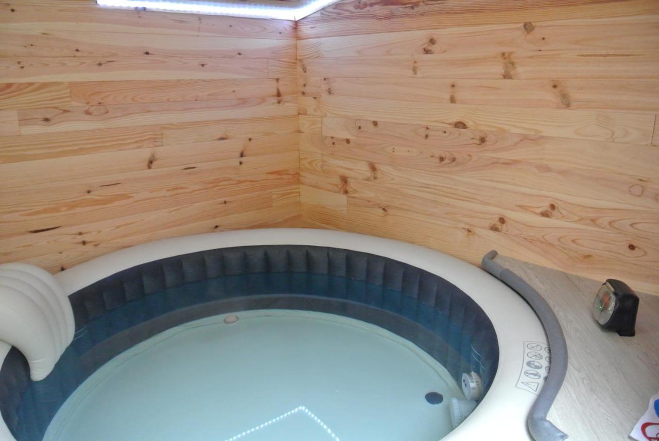 Gite Du Serre De Boudre Climatise, Spa Permanent Buisson Exterior photo